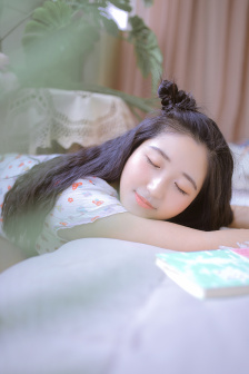 极品人妻洗澡后被朋友玩